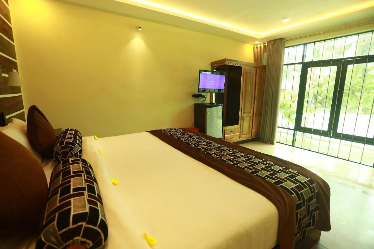 Hotel Lara Lake View Resort Thiruvananthapuram