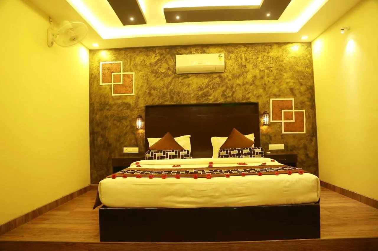 Lara Lake View Resort Thiruvananthapuram 5*,  India